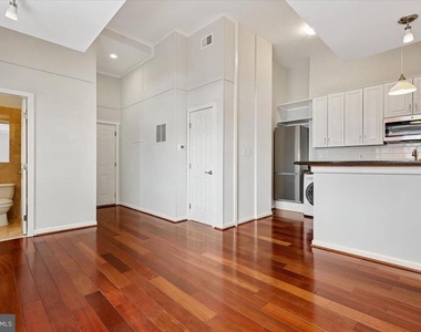 1125 12th Street Nw - Photo Thumbnail 6