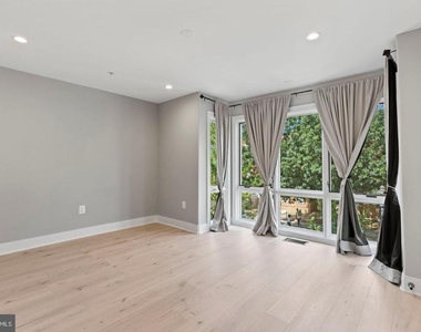 4424 Georgia Avenue Nw - Photo Thumbnail 6