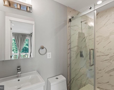 4424 Georgia Avenue Nw - Photo Thumbnail 13