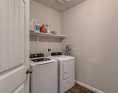 192 James Adkins Dr - Photo Thumbnail 20