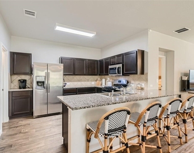 192 James Adkins Dr - Photo Thumbnail 7