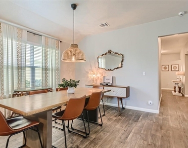 192 James Adkins Dr - Photo Thumbnail 6