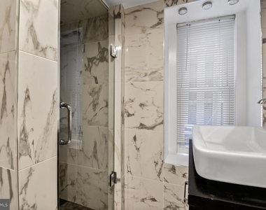 24 Rhode Island Avenue Ne - Photo Thumbnail 8