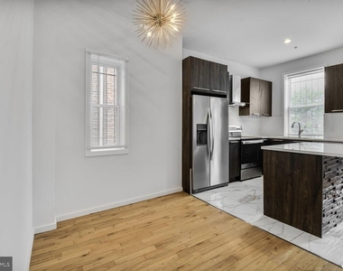 24 Rhode Island Avenue Ne - Photo Thumbnail 5