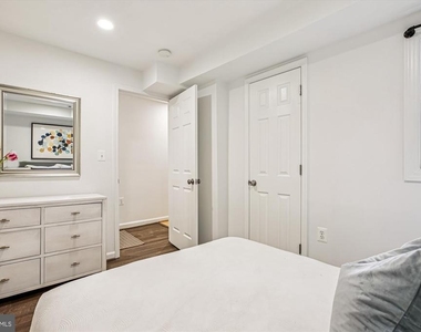 13 R Street Ne - Photo Thumbnail 21