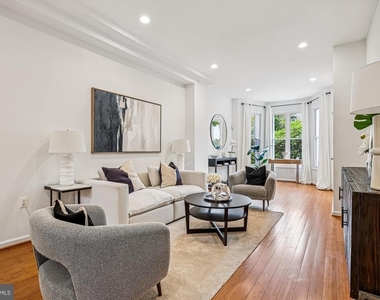 13 R Street Ne - Photo Thumbnail 14