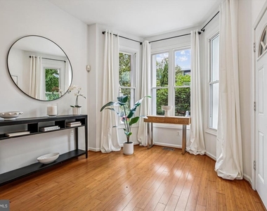 13 R Street Ne - Photo Thumbnail 7