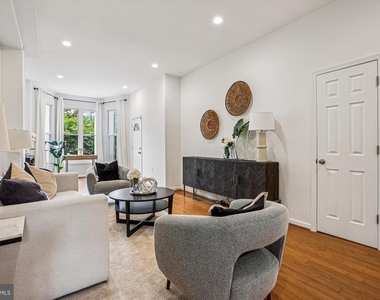 13 R Street Ne - Photo Thumbnail 16