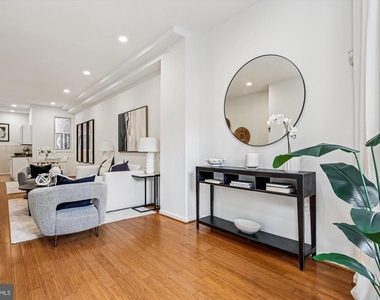 13 R Street Ne - Photo Thumbnail 8