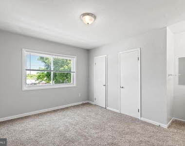 5344 C Street Se - Photo Thumbnail 9