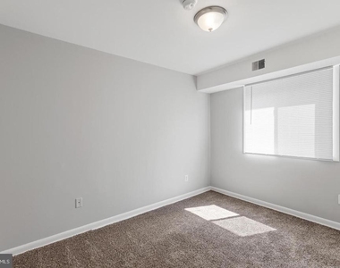 5344 C Street Se - Photo Thumbnail 6