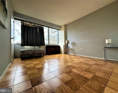 1311 Delaware Avenue Sw - Photo Thumbnail 4