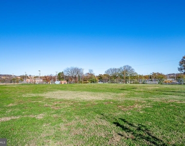 1815 E East Capitol Street Se - Photo Thumbnail 23