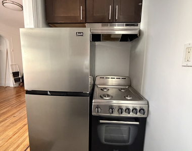 31-15 21st Avenue - Photo Thumbnail 7