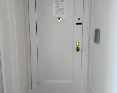 31-15 21st Avenue - Photo Thumbnail 12