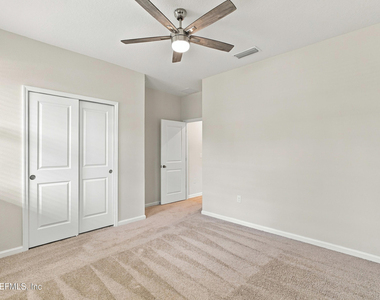 136 Holly Creek Drive - Photo Thumbnail 37