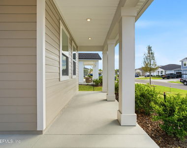 136 Holly Creek Drive - Photo Thumbnail 24