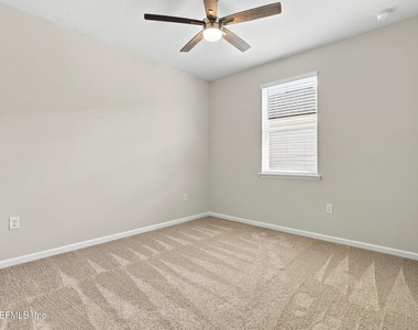 136 Holly Creek Drive - Photo Thumbnail 43