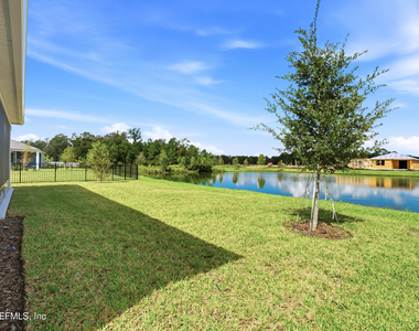 136 Holly Creek Drive - Photo Thumbnail 10