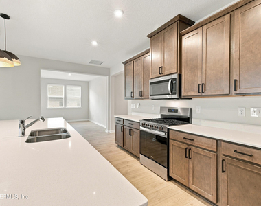 136 Holly Creek Drive - Photo Thumbnail 63