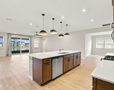 136 Holly Creek Drive - Photo Thumbnail 54