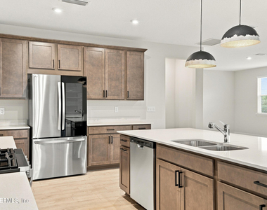 136 Holly Creek Drive - Photo Thumbnail 53