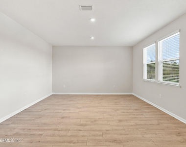 136 Holly Creek Drive - Photo Thumbnail 73