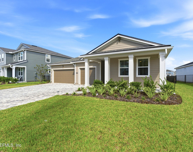 136 Holly Creek Drive - Photo Thumbnail 3