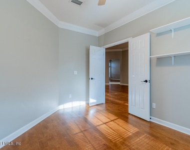 11889 W Clearwater Oaks Drive - Photo Thumbnail 4