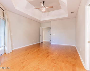 11889 W Clearwater Oaks Drive - Photo Thumbnail 21