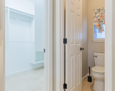 11889 W Clearwater Oaks Drive - Photo Thumbnail 25