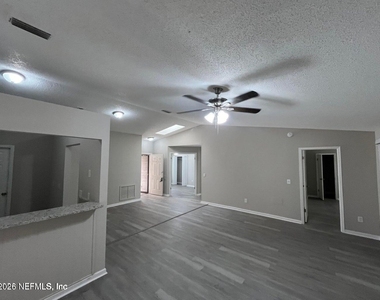 1557 Shearwater Drive - Photo Thumbnail 7