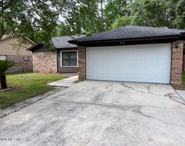 1557 Shearwater Drive - Photo Thumbnail 3