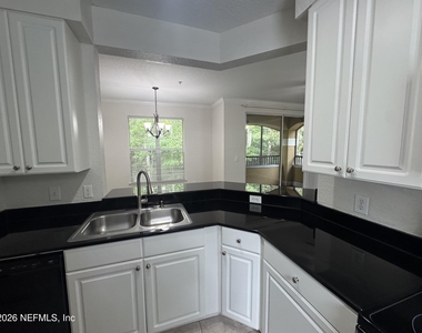 8539 Gate Parkway W - Photo Thumbnail 14