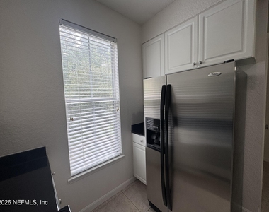 8539 Gate Parkway W - Photo Thumbnail 15