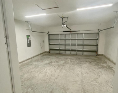 1812 Mickey Way - Photo Thumbnail 13