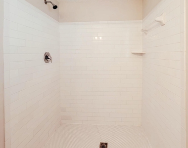 4483 Cobblefield Circle E - Photo Thumbnail 8