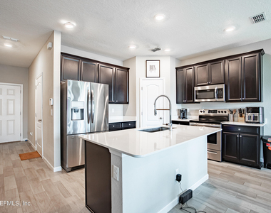 10377 Benson Lake Drive - Photo Thumbnail 6