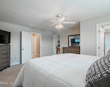 10377 Benson Lake Drive - Photo Thumbnail 11