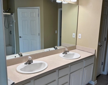 13364 Beach Boulevard - Photo Thumbnail 9
