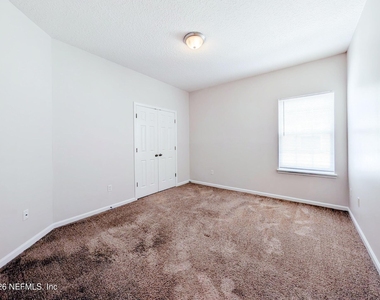 12301 Kernan Forest Boulevard - Photo Thumbnail 9