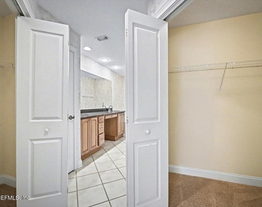 100 Bermuda Bay Circle - Photo Thumbnail 26