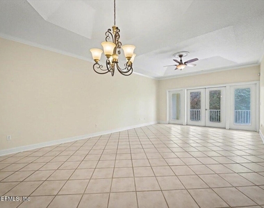 100 Bermuda Bay Circle - Photo Thumbnail 9