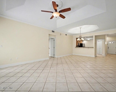 100 Bermuda Bay Circle - Photo Thumbnail 10