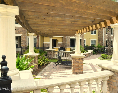 8539 Gate Parkway W - Photo Thumbnail 13
