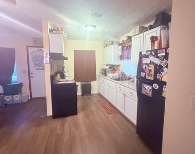 3515 N Laura Street - Photo Thumbnail 3