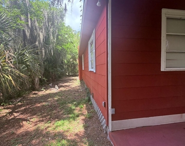 3515 N Laura Street - Photo Thumbnail 5