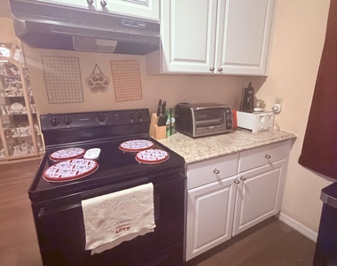 3515 N Laura Street - Photo Thumbnail 1