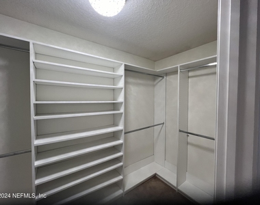 16289 Magnolia Grove Way - Photo Thumbnail 23