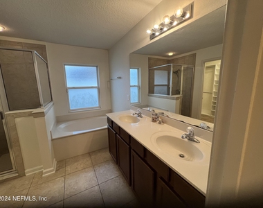 16289 Magnolia Grove Way - Photo Thumbnail 19